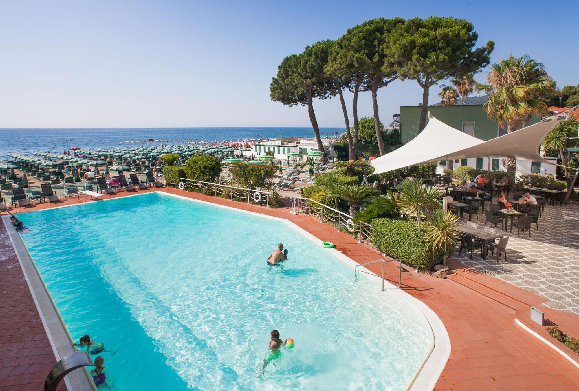 Gabriella Hotel 3*