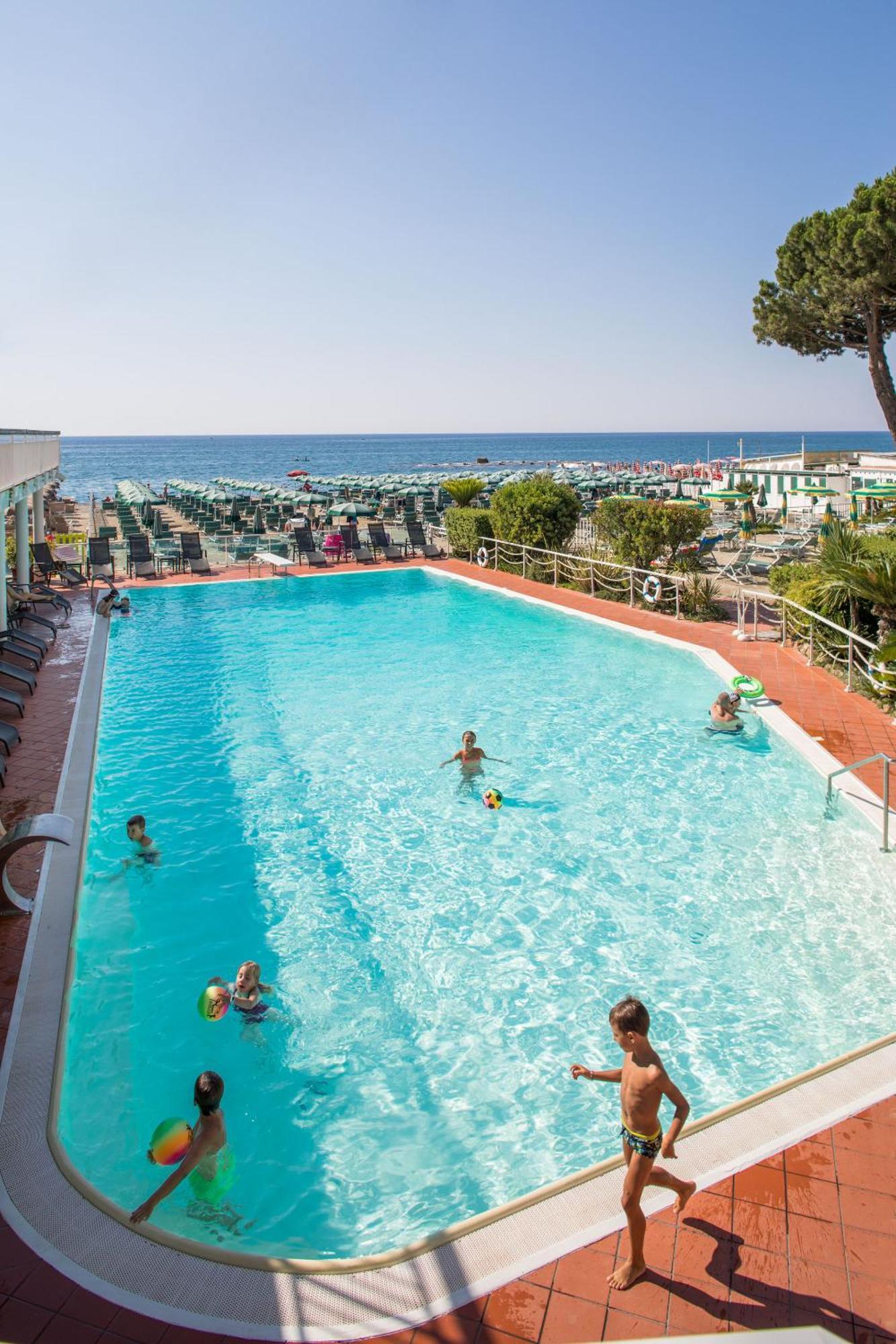 Gabriella Hotel Diano Marina