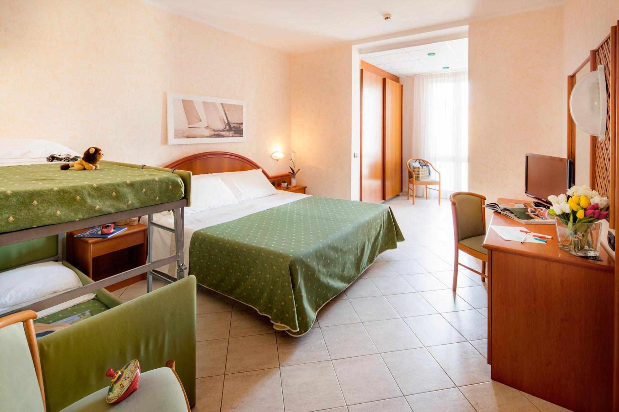 Gabriella Hotel 3*
