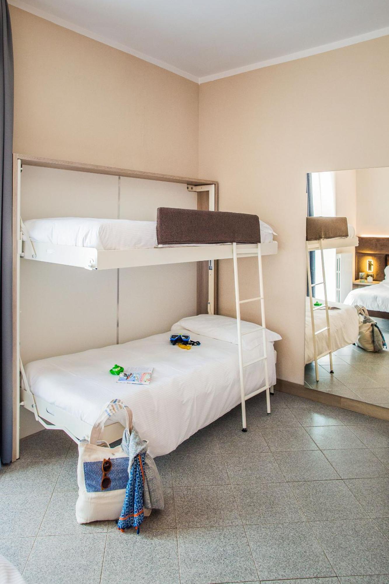 Hotel Gabriella 3*